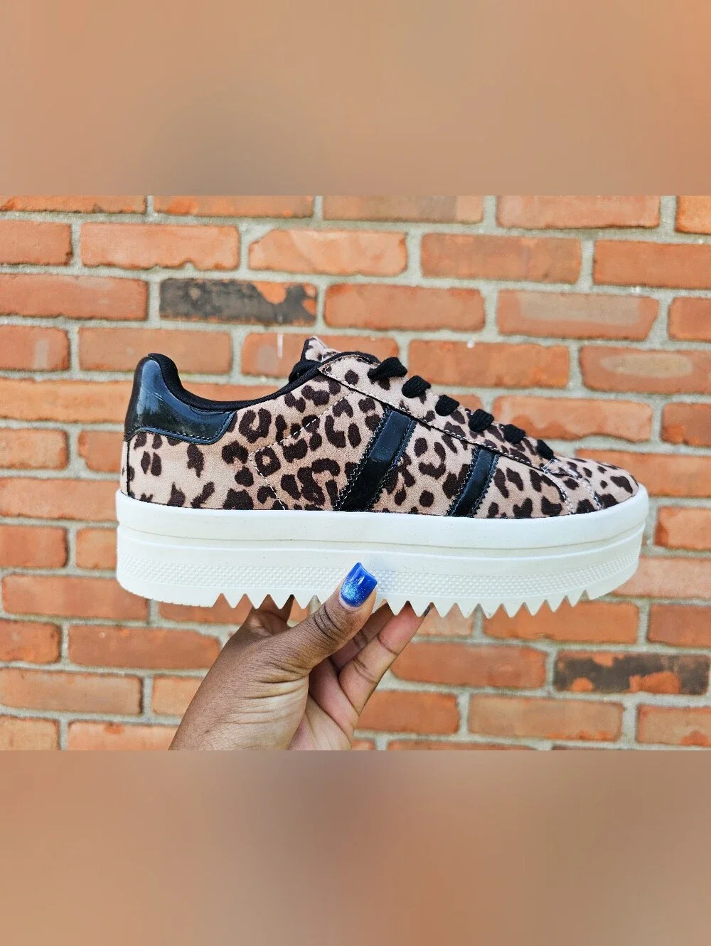 New Wild Diva Leopard Platform Fashion Sneakers Women’s Size 10